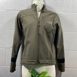 Northface light jacket in military green​​​​​​​​​​​